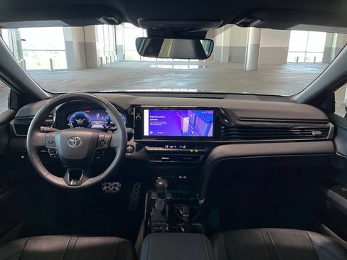 Used 2025 Toyota Camry XSE FWD image 40