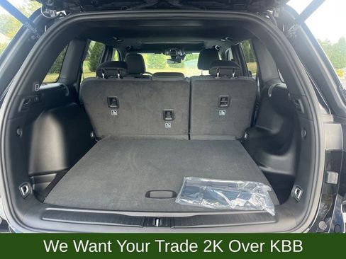 New 2025 Jeep Grand Cherokee Laredo X w/ Luxury Tech Group I image 12