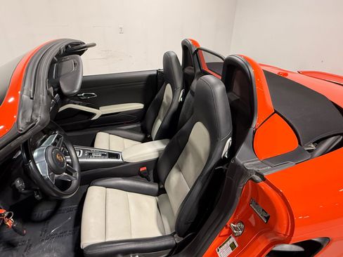 Used 2020 Porsche 718 Boxster image 31