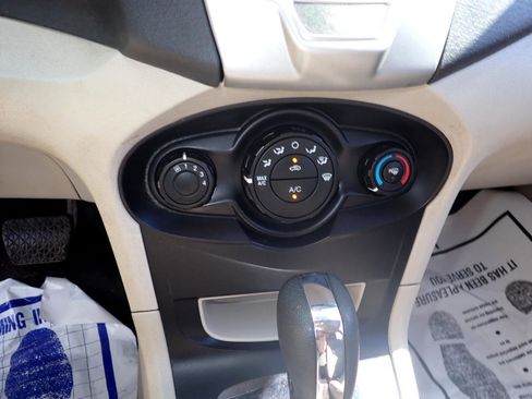 Used 2011 Ford Fiesta SE w/ 201A Rapid Spec Order Code image 26