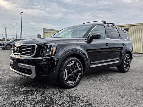 Used 2025 Kia Telluride S AWD/4WD image 3