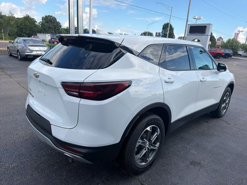 Used 2024 Chevrolet Blazer LT AWD/4WD image 4