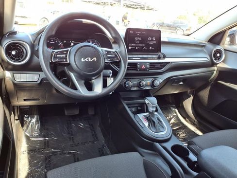 Certified 2023 Kia Forte LXS image 13