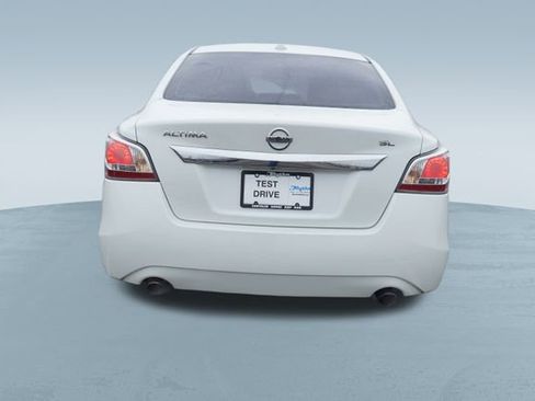 Used 2015 Nissan Altima 2.5 SL w/ Technology Package image 7
