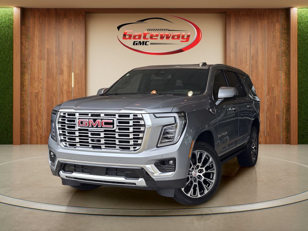 Used 2026 GMC Yukon Denali w/ Sun & Power Step Package AWD/4WD image 1