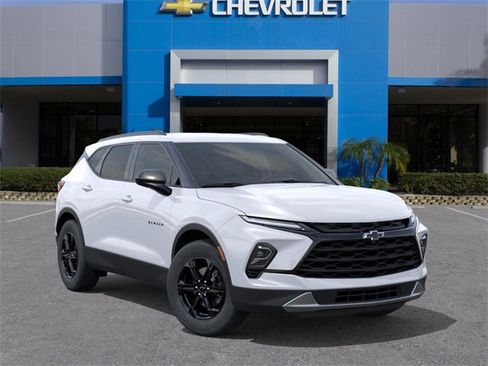 New 2026 Chevrolet Blazer LT image 8
