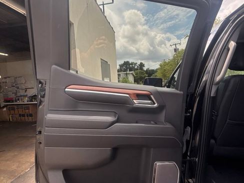 Used 2023 GMC Sierra 1500 Denali w/ Technology Package AWD/4WD image 16