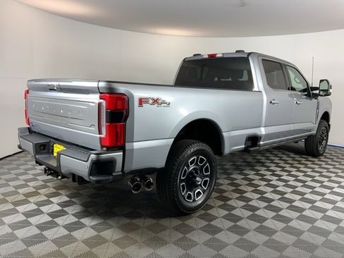Used 2024 Ford F350 Platinum image 4