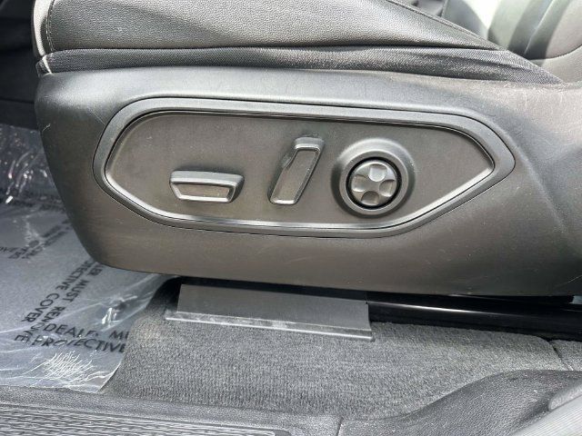 Used 2024 Jeep Grand Cherokee Limited 4xe AWD/4WD image 17