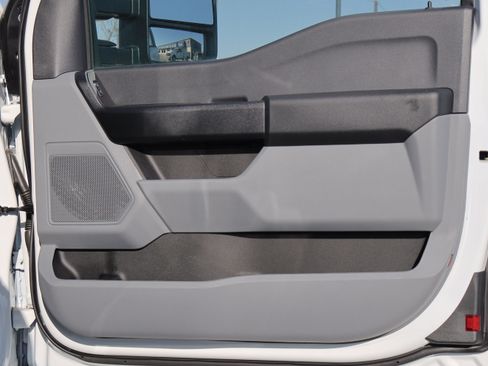 New 2025 Ford F350 XL w/ XL Chrome Package image 40