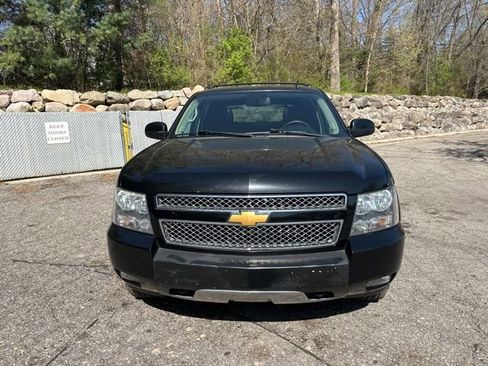 Used 2012 Chevrolet Avalanche LT w/ Suspension Package, Off-Road AWD/4WD image 8