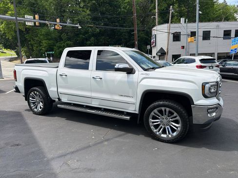 Used 2017 GMC Sierra 1500 SLT AWD/4WD image 3