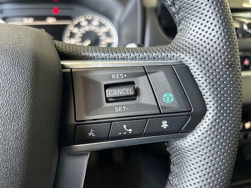 New 2025 Mitsubishi Outlander SE image 23