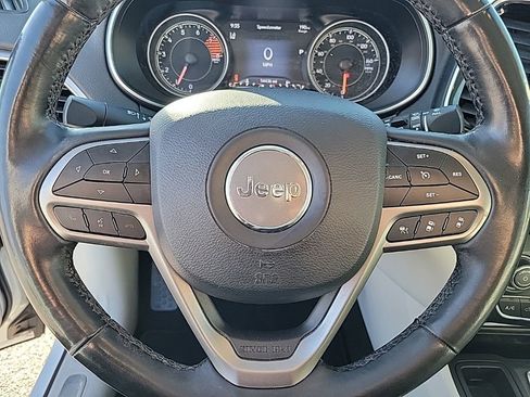 Used 2020 Jeep Cherokee Limited w/ Technology Group image 20