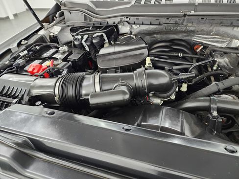 Used 2022 Ford F250 Lariat w/ Chrome Package image 18