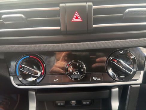 Certified 2023 Kia Seltos LX image 23