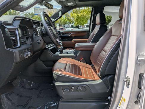 Used 2023 GMC Sierra 1500 Denali Ultimate AWD/4WD image 25