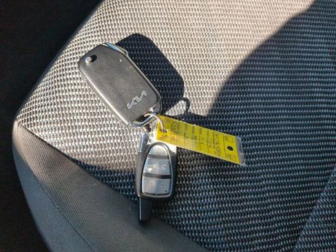 Certified 2024 Kia Seltos LX image 34