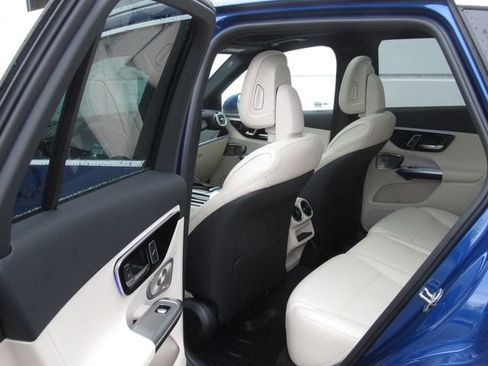 New 2026 Mercedes-Benz GLC 300 4MATIC image 14
