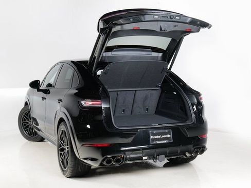 New 2026 Porsche Cayenne GTS image 34