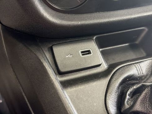 Used 2022 RAM ProMaster City Tradesman FWD image 23