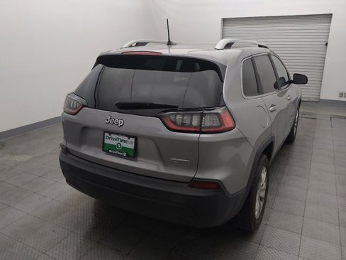 Used 2019 Jeep Cherokee Latitude w/ Popular Appearance Group image 7