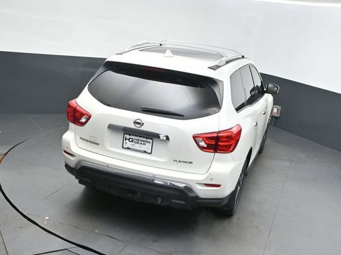 Used 2019 Nissan Pathfinder Platinum image 34