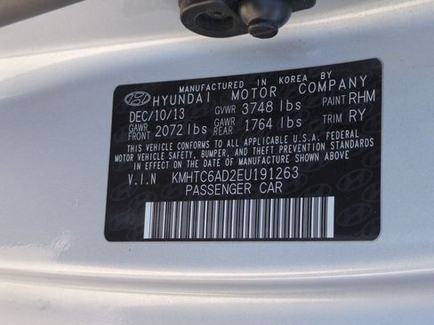 Used 2014 Hyundai Veloster FWD image 33