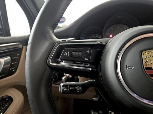 Used 2023 Porsche Macan S AWD/4WD image 23