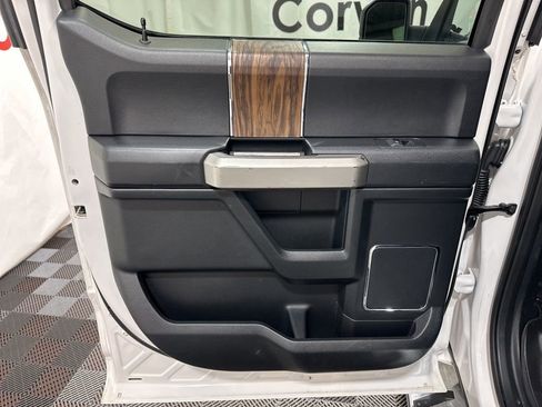 Used 2019 Ford F150 Lariat image 16