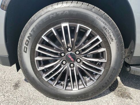 Used 2023 GMC Yukon XL Denali AWD/4WD image 10