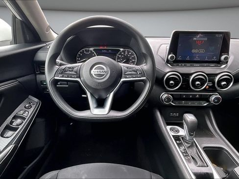 Used 2023 Nissan Sentra SV FWD image 8