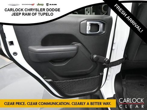 Used 2024 Jeep Wrangler Sport image 27