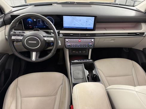 Certified 2025 Hyundai Tucson Limited FWD image 17