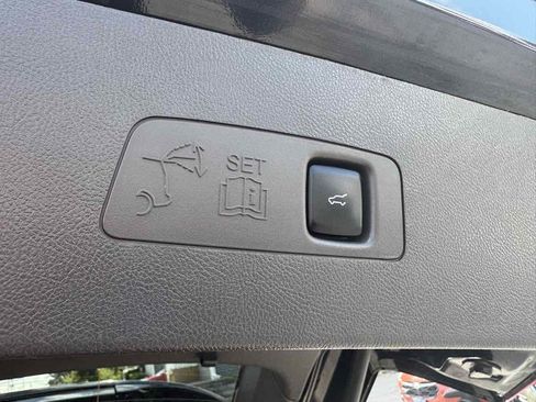 Used 2024 Lincoln Corsair AWD w/ Equipment Group 101A image 25