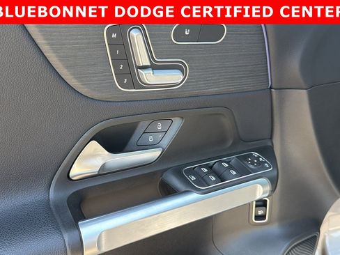 Used 2021 Mercedes-Benz GLB 250 image 10