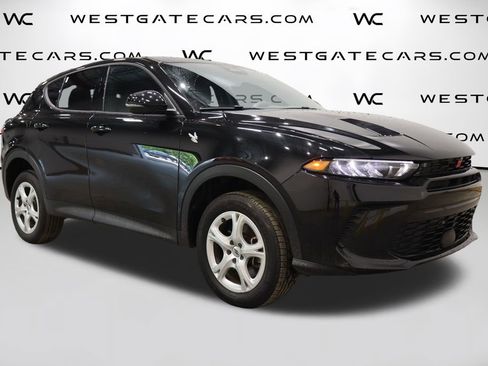 Used 2024 Dodge Hornet GT image 1