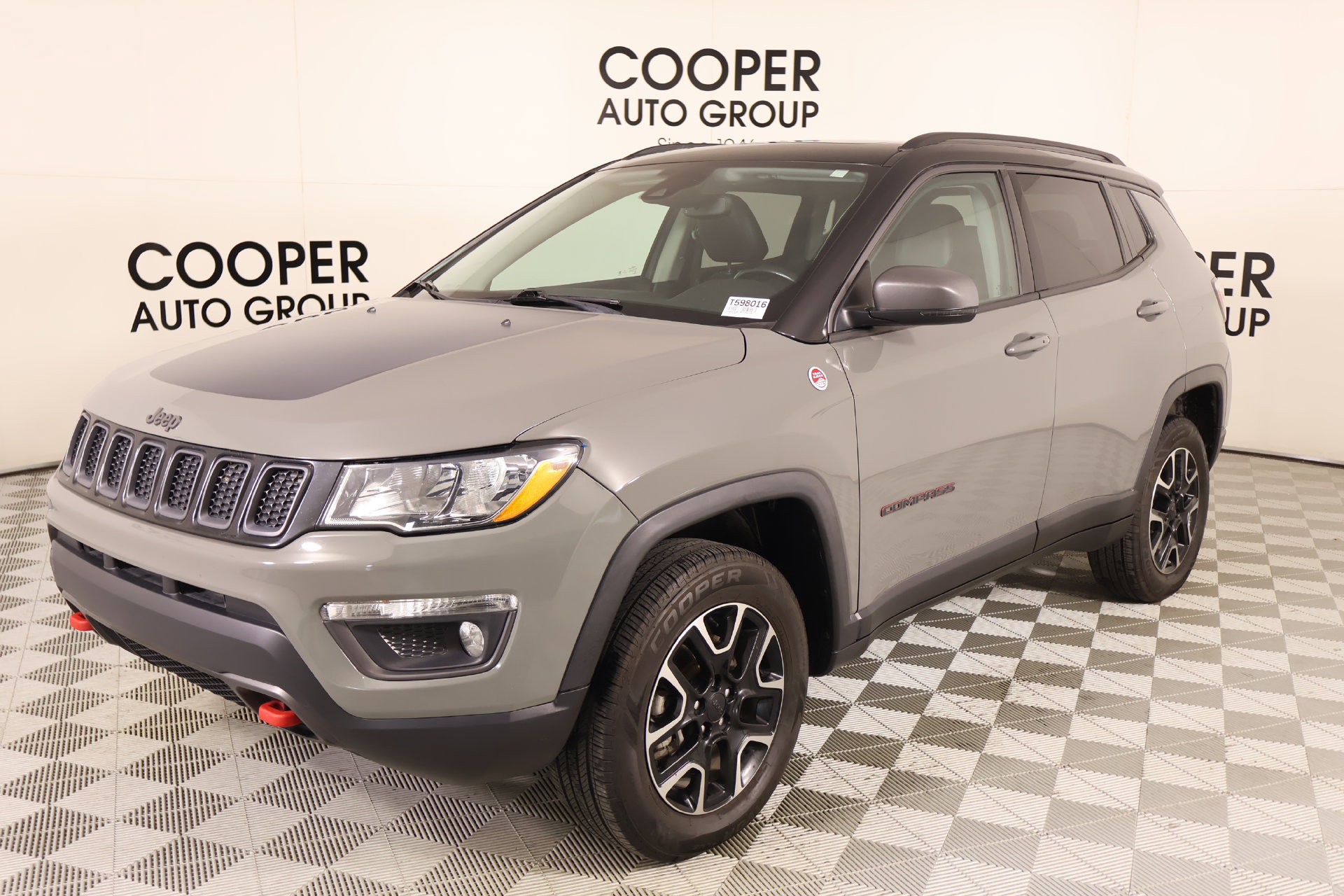 Used 2021 Jeep Compass Trailhawk w/ Sun and Sound Group AWD/4WD image 11