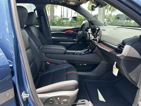 New 2025 Chevrolet Traverse RS w/ LPO, Floor Liner Package image 19