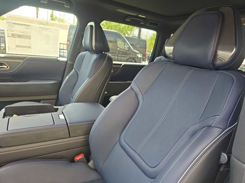 New 2026 INFINITI QX80 4WD w/ Sport Exterior Package image 18