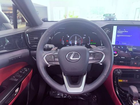 Certified 2025 Lexus NX 350 AWD w/ Accessory Package (2T) image 20