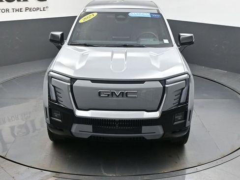 Used 2024 GMC Sierra EV Denali image 44