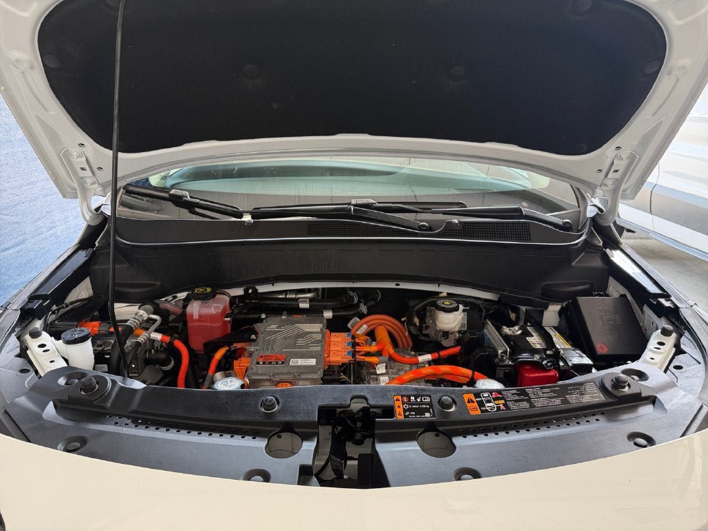Used 2023 Chevrolet Bolt EUV Premier w/ Sun & Sound Package FWD image 30