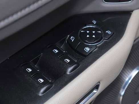 Certified 2019 Ford Expedition XLT w/ Equipment Group 202A image 17