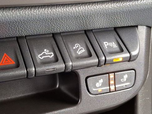 Used 2021 Chevrolet Colorado Z71 image 24