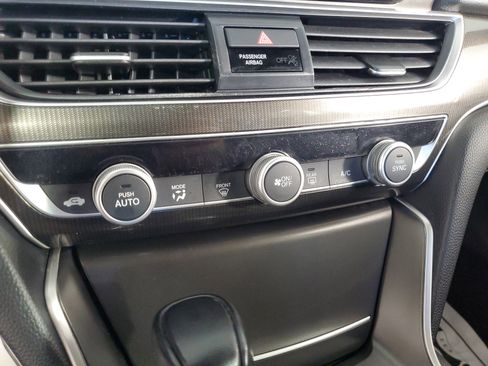 Used 2020 Honda Accord Sport image 19