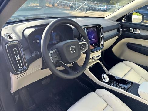 New 2026 Volvo XC40 B5 Ultra w/ Protection Package Premier AWD/4WD image 8