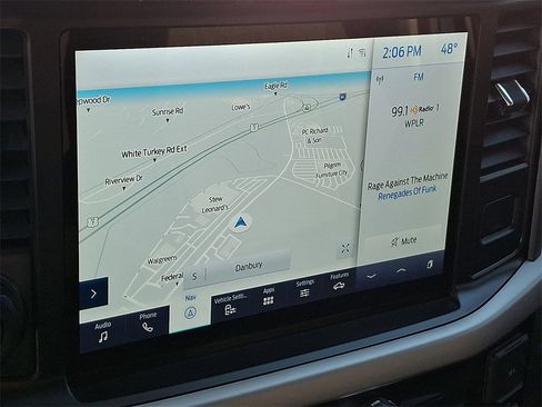 Certified 2021 Ford F150 XLT w/ Equipment Group 302A High image 17