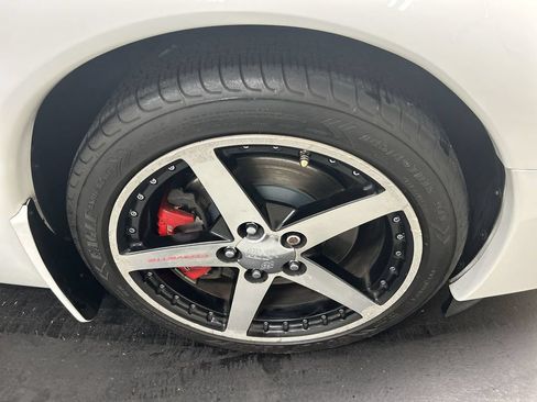Used 2000 Chevrolet Corvette Coupe w/ Memory Pkg RWD image 8