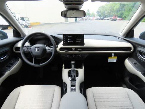 New 2027 Honda HR-V LX image 17